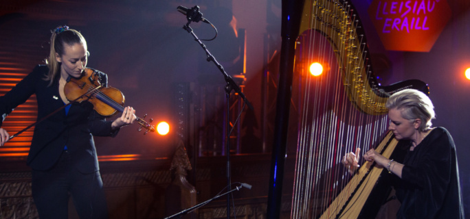 Aoife Ní Bhriain violin Catrin Finch harp copy